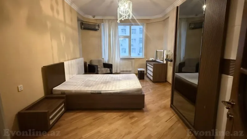 Satılır 4 otaqlı Mənzil Yeni tikili 147 m² Memar Əcəmi m. - şəkil 13