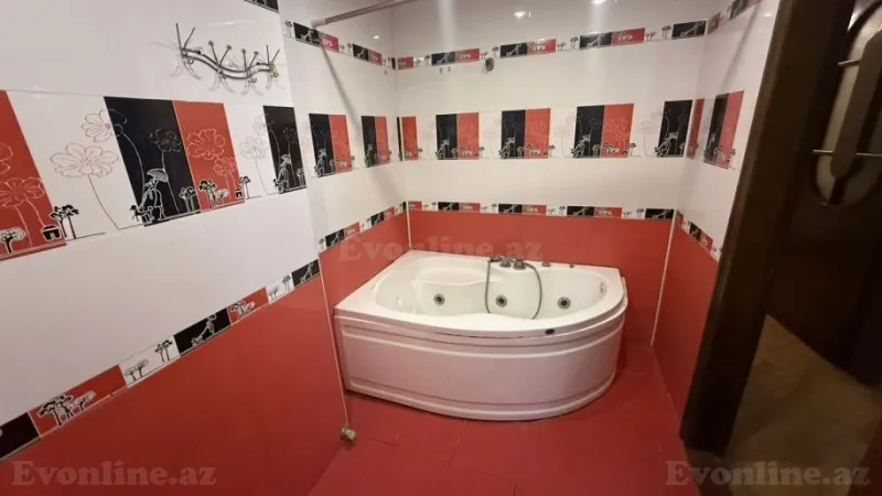 Satılır 4 otaqlı Mənzil Yeni tikili 147 m² Memar Əcəmi m. - şəkil 14