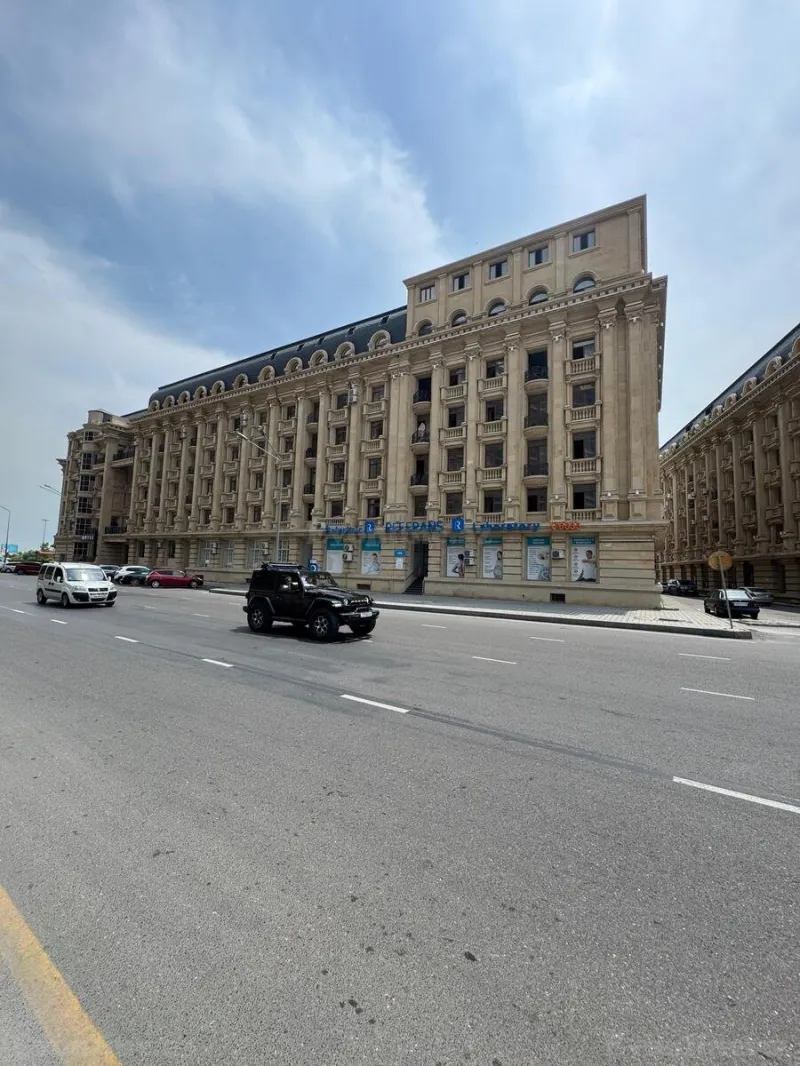 Satılır 3 otaqlı Mənzil Yeni tikili 130 m² Bayıl