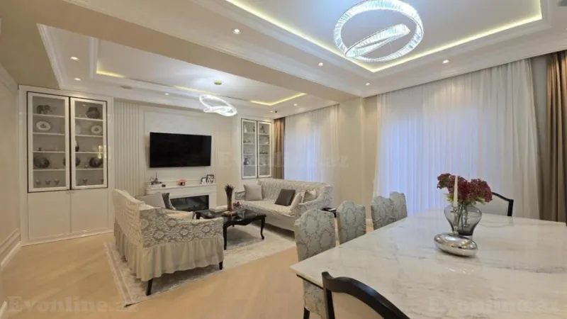 4 otaqlı Mənzil 180 m² Xətai r. Satılır