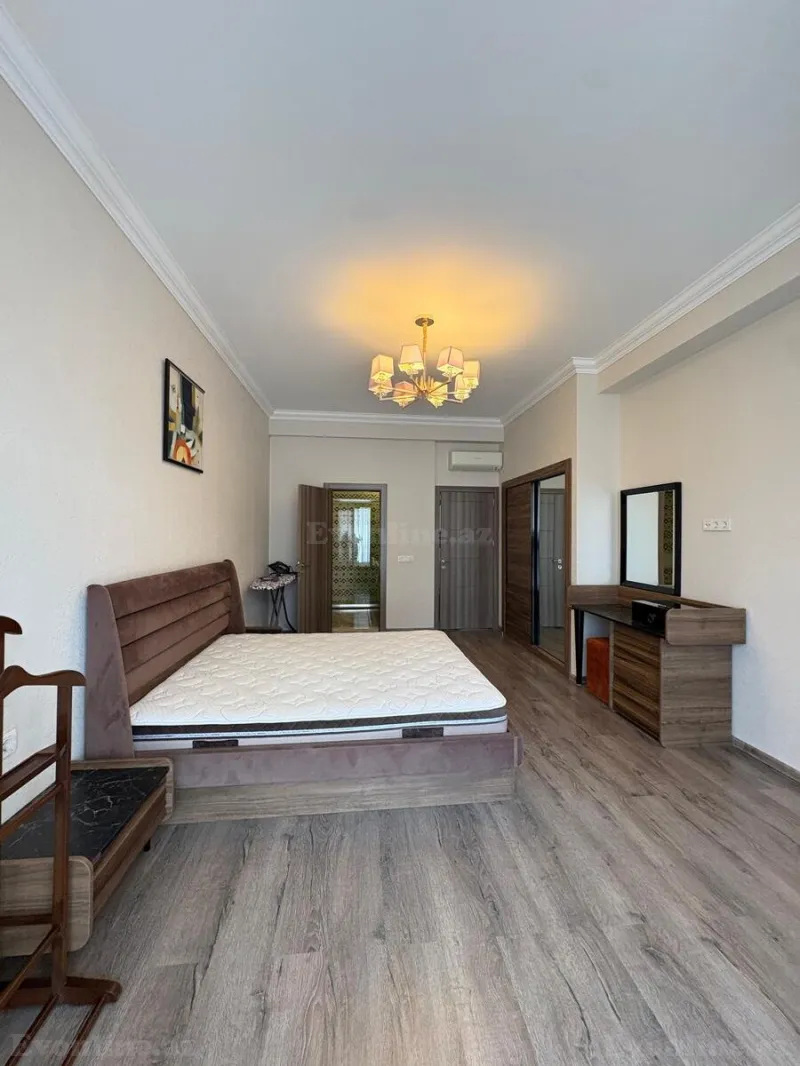 Kirayə verilir 4 otaqlı Mənzil Yeni tikili 170 m² Xətai r. - şəkil 26