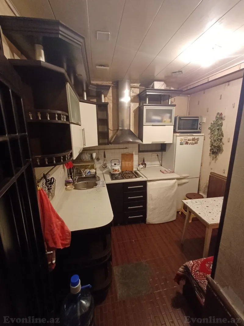 Satılır 3 otaqlı Mənzil Köhnə tikili 70 m² Nərimanov r. - şəkil 6