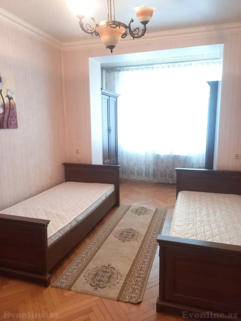 Satılır 3 otaqlı Mənzil Köhnə tikili 85 m² Nərimanov r. - şəkil 8