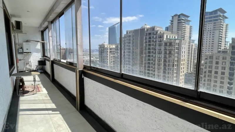 Kirayə verilir 3 otaqlı Mənzil Yeni tikili 135 m² 28 May m. - şəkil 3