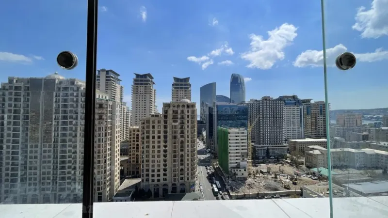 Kirayə verilir 3 otaqlı Mənzil Yeni tikili 135 m² 28 May m. - şəkil 6