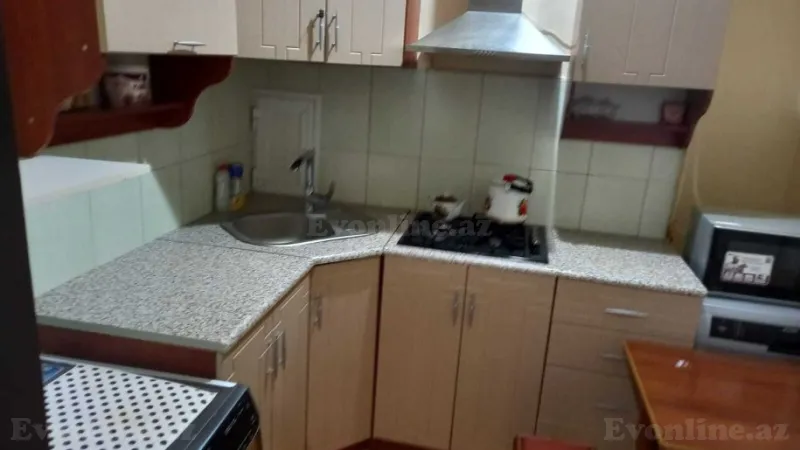 Kirayə verilir 2 otaqlı Mənzil Köhnə tikili 50 m² Suraxanı r. - şəkil 3