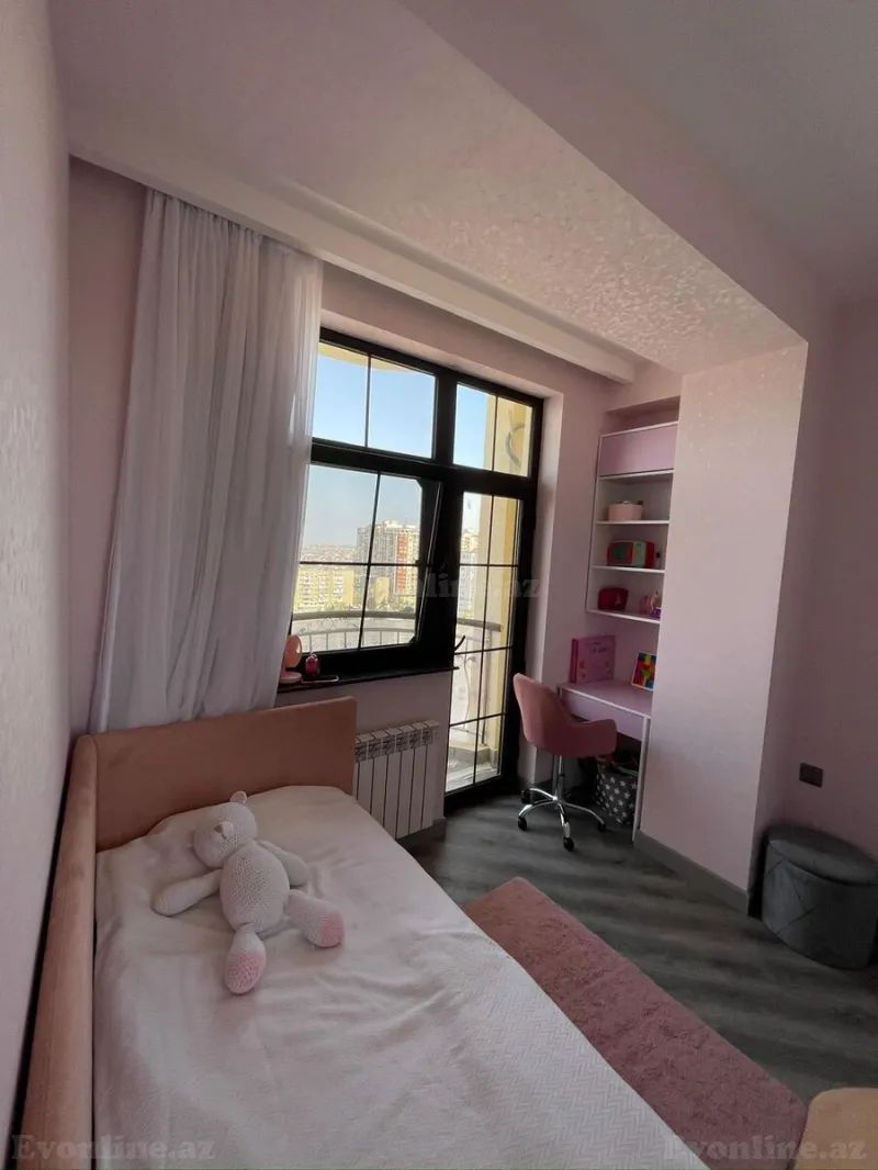 Satılır 4 otaqlı Mənzil Yeni tikili 136 m² Neftçilər m. - şəkil 9