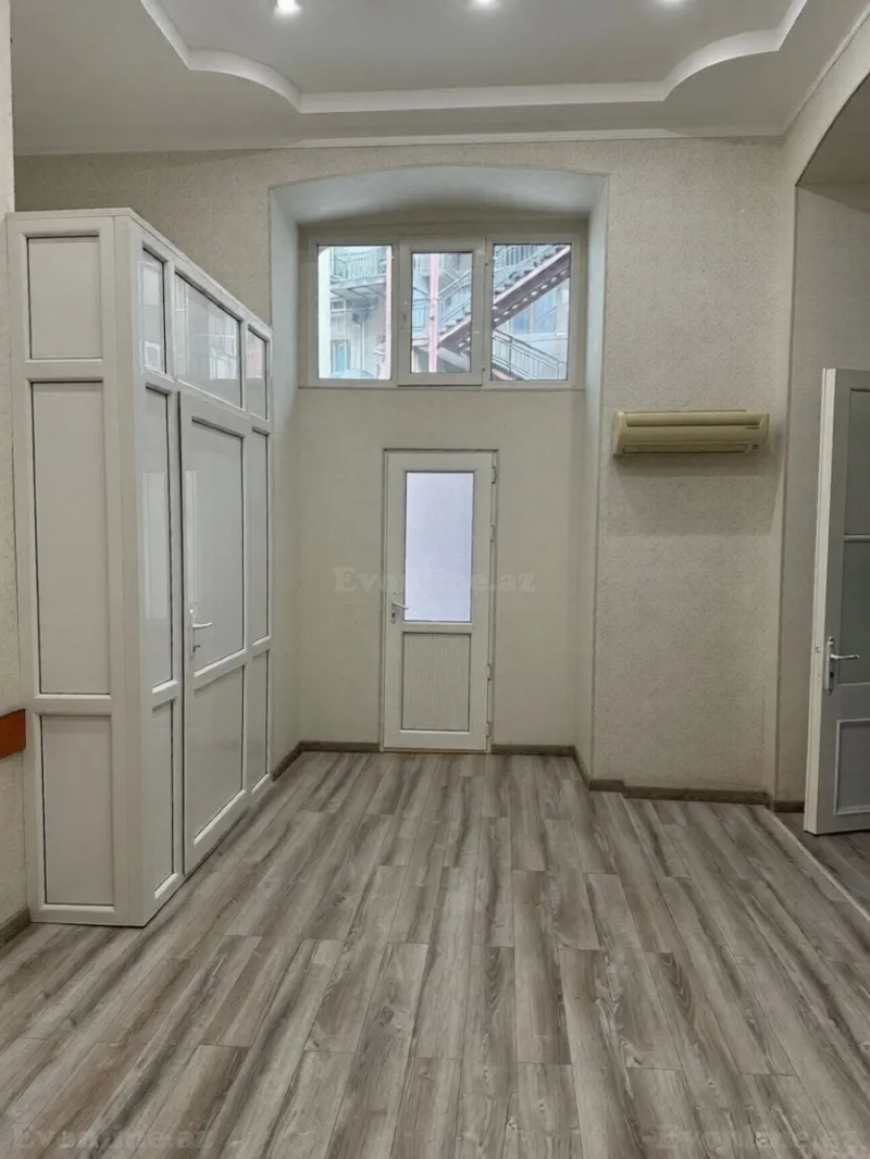 Kirayə verilir Ofis 75 m² İçərişəhər m. - şəkil 4