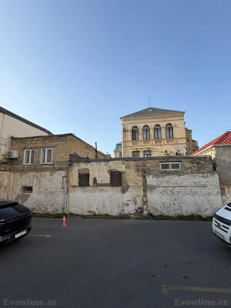 Torpaq Gənclik m. Satılır