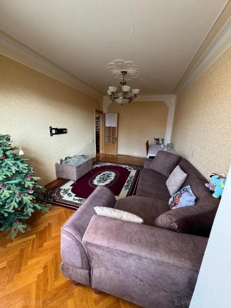 Satılır 2 otaqlı Mənzil Köhnə tikili 55 m² 4-cü mikrorayon - şəkil 2