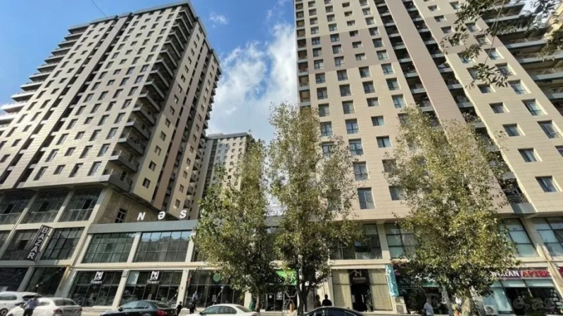 Satılır 4 otaqlı Mənzil Yeni tikili 193 m² Nəsimi r. - şəkil 2