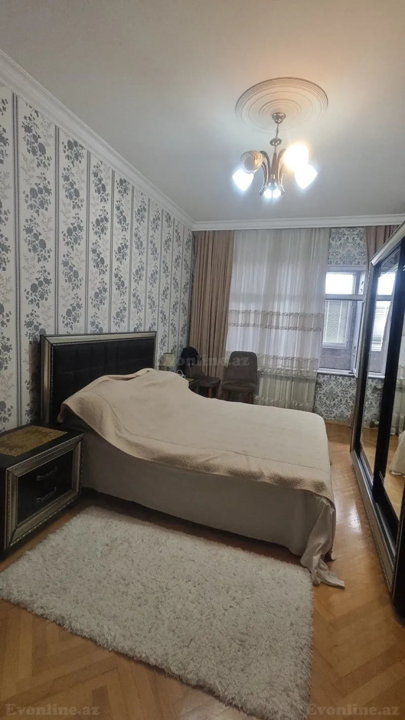 Satılır 4 otaqlı Mənzil Köhnə tikili 130 m² Binəqədi r. - şəkil 7