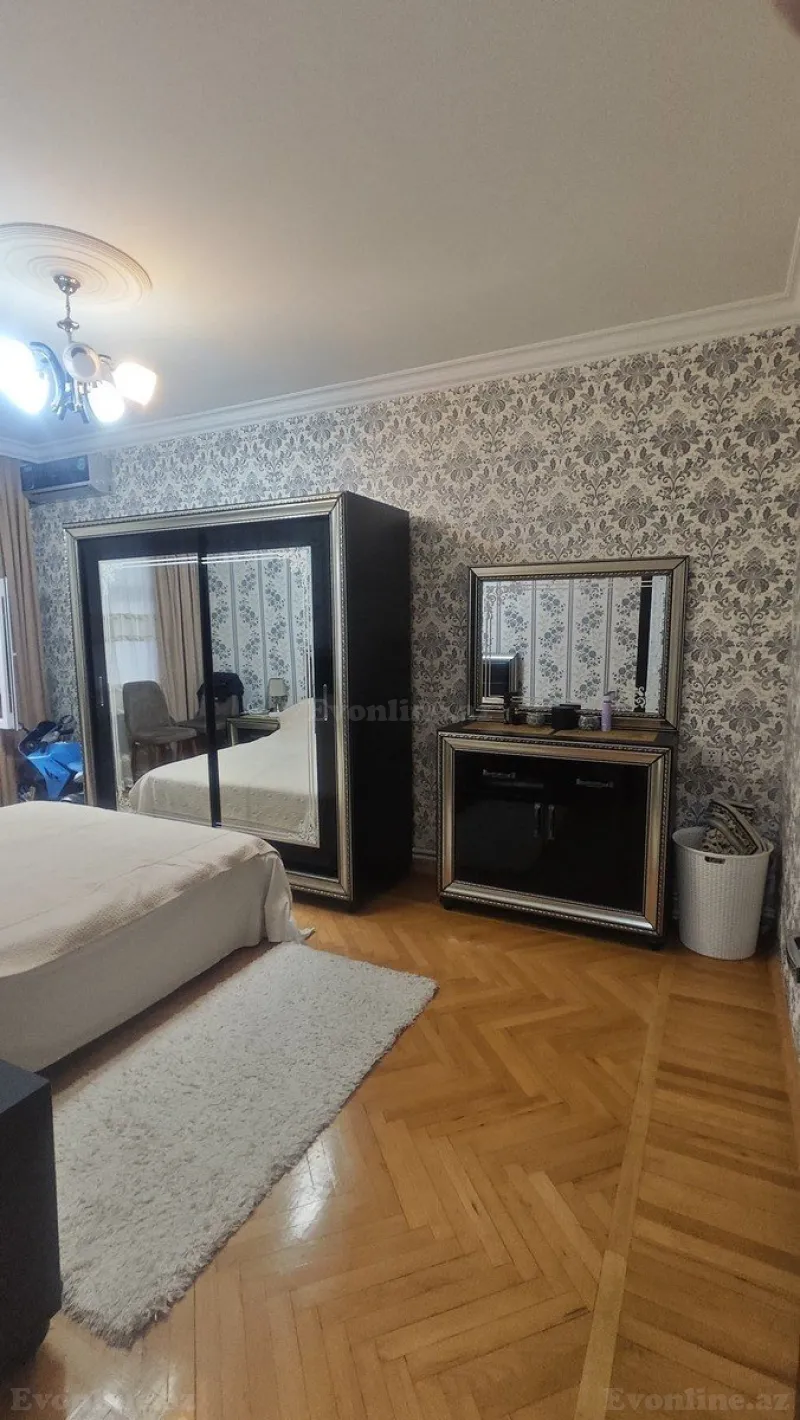 Satılır 4 otaqlı Mənzil Köhnə tikili 130 m² Binəqədi r. - şəkil 8