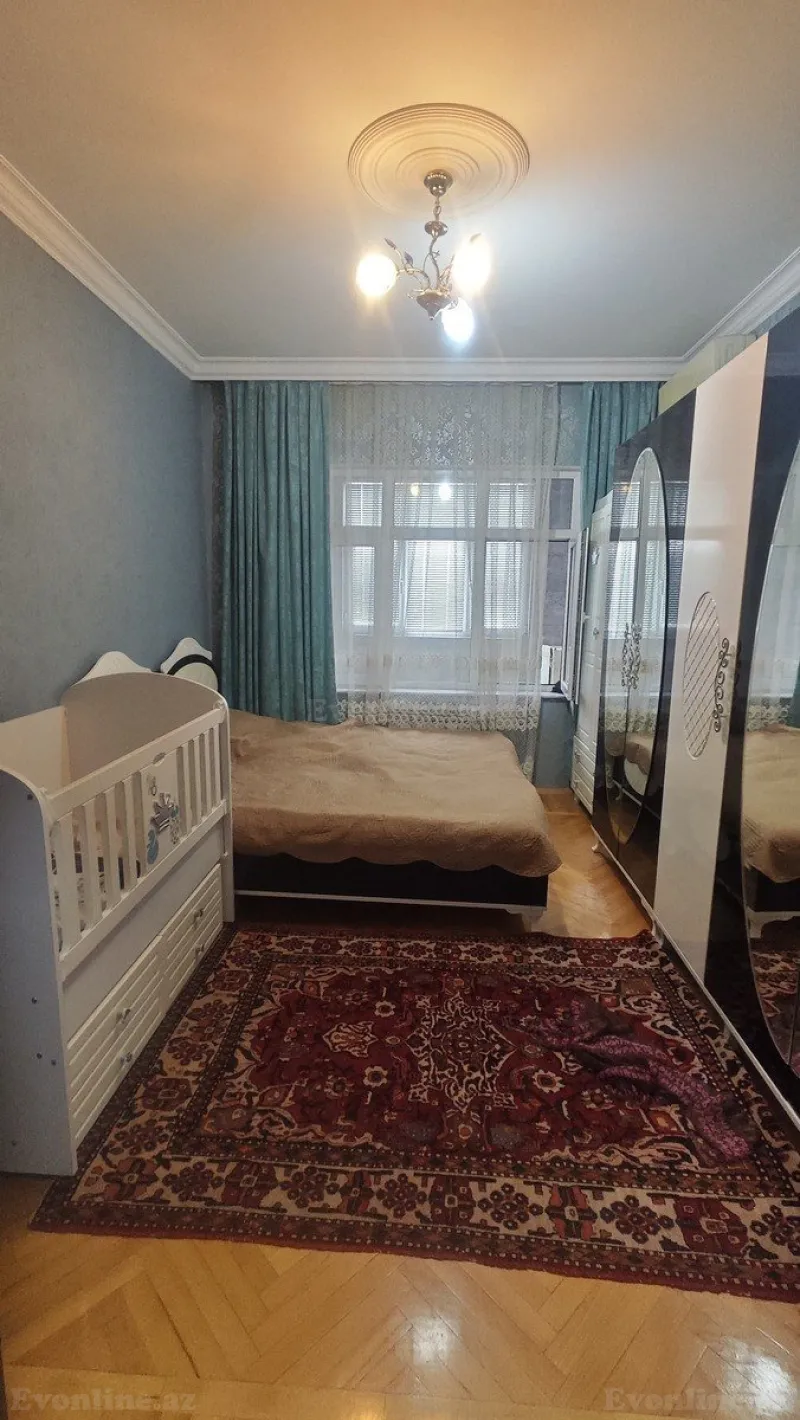 Satılır 4 otaqlı Mənzil Köhnə tikili 130 m² Binəqədi r. - şəkil 10