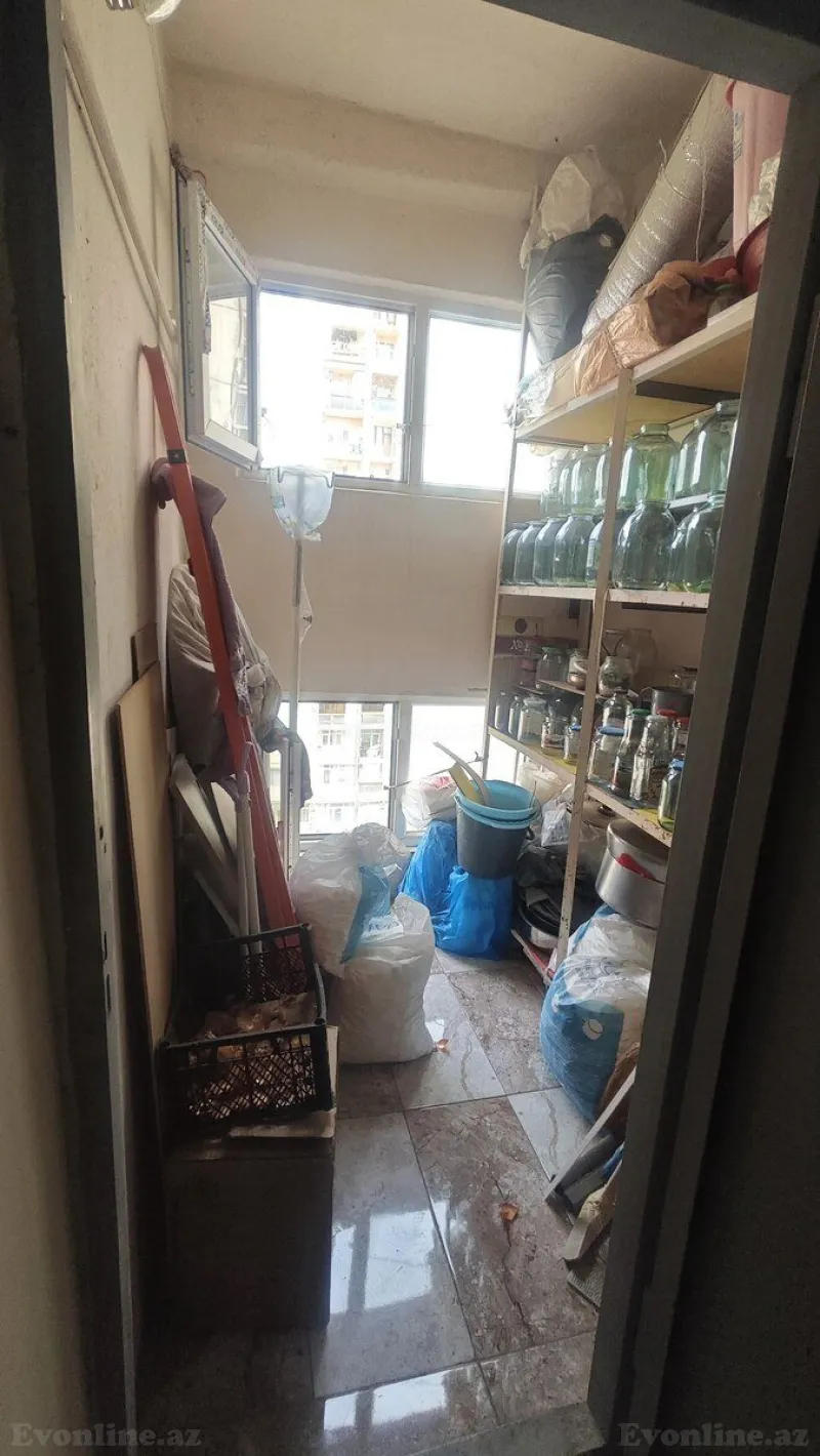 Satılır 4 otaqlı Mənzil Köhnə tikili 130 m² Binəqədi r. - şəkil 22