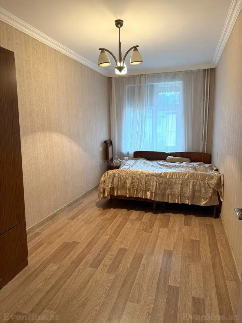 Satılır 3 otaqlı Mənzil Köhnə tikili 55 m² Avtovağzal m. - şəkil 4