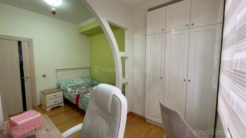 Kirayə verilir 3 otaqlı Mənzil Yeni tikili 130 m² Xətai m. - şəkil 14