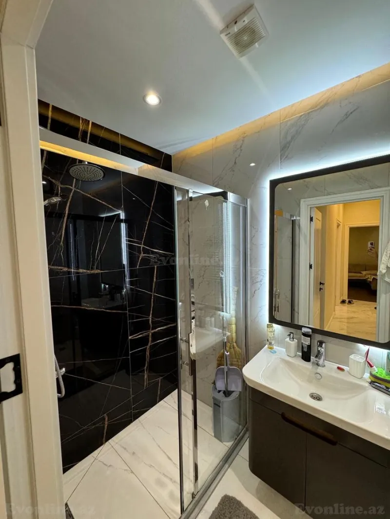 Kirayə verilir 2 otaqlı Mənzil Yeni tikili 70 m² Memar Əcəmi m. - şəkil 8