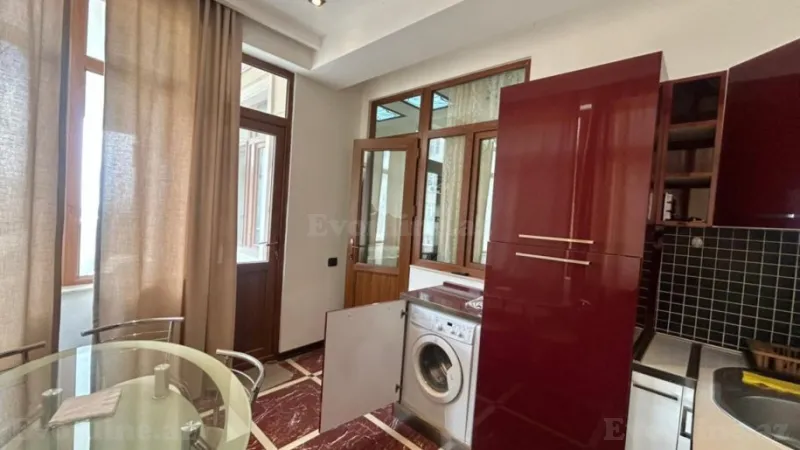 Satılır 3 otaqlı Mənzil Yeni tikili 120 m² 28 May m. - şəkil 8
