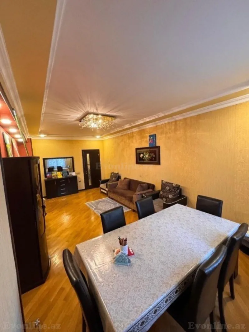 3 otaqlı Mənzil 120 m² Azadlıq prospekti m. Satılır