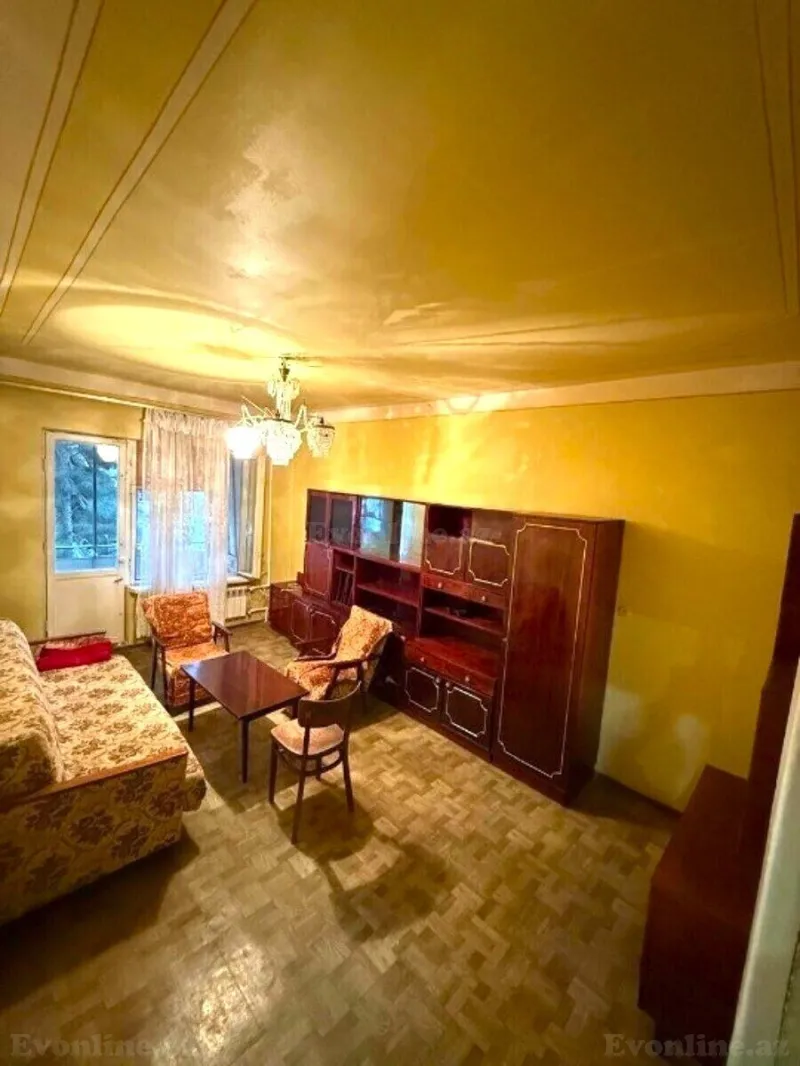 Satılır 4 otaqlı Mənzil Köhnə tikili 110 m² Həzi Aslanov m. - şəkil 3