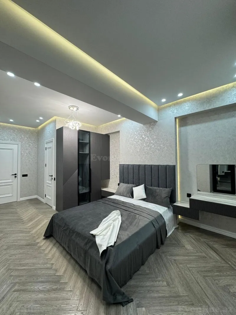 Satılır 4 otaqlı Mənzil Yeni tikili 168 m² Nəsimi r. - şəkil 3