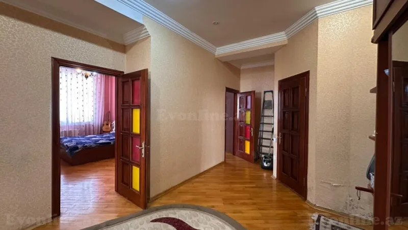 Satılır 4 otaqlı Mənzil Yeni tikili 162 m² Nəsimi r. - şəkil 2