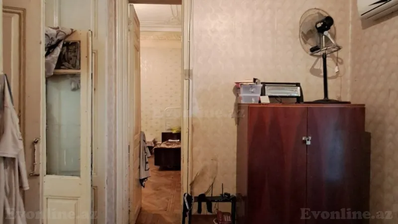 Satılır 2 otaqlı Mənzil Köhnə tikili 65 m² İçərişəhər m. - şəkil 5