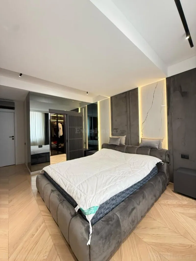 Satılır 3 otaqlı Mənzil Yeni tikili 136 m² Nərimanov r. - şəkil 4