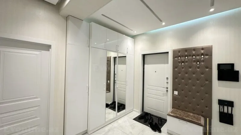 2 otaqlı Mənzil 59.6 m² 7-ci mikrorayon Satılır