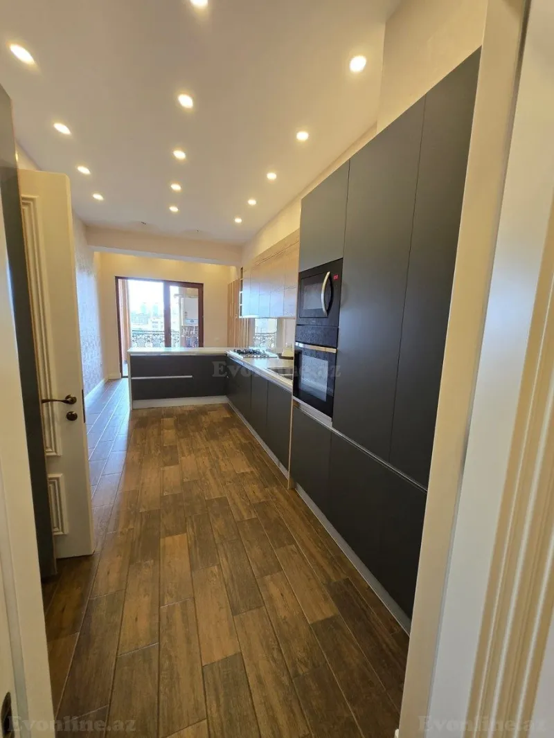 Kirayə verilir 5 otaqlı Mənzil Yeni tikili 240 m² Nərimanov r. - şəkil 7