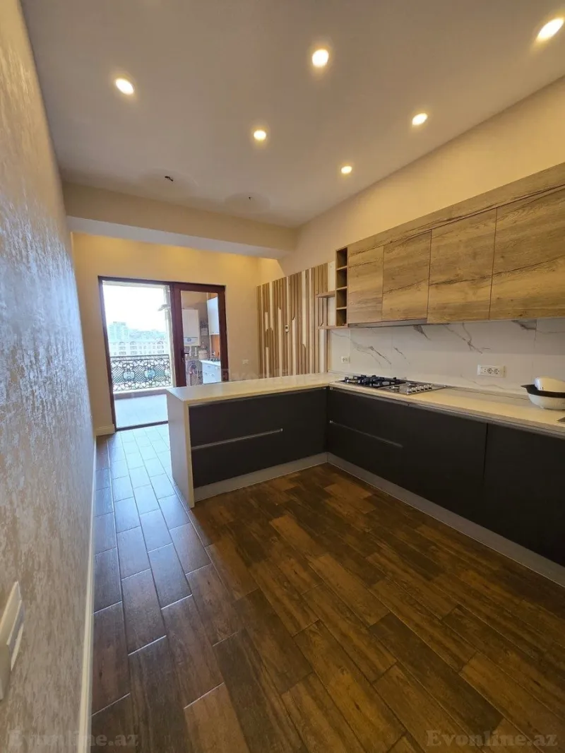 Kirayə verilir 5 otaqlı Mənzil Yeni tikili 240 m² Nərimanov r. - şəkil 8