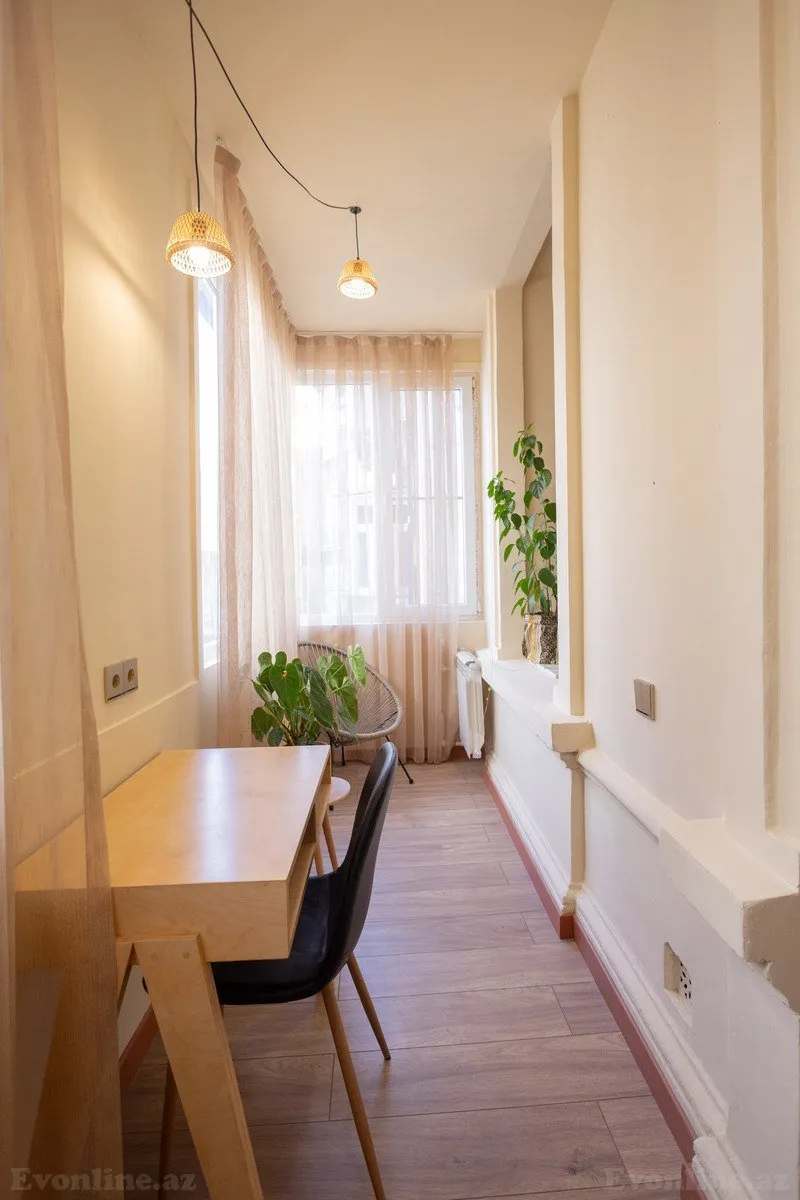 Satılır 3 otaqlı Mənzil Köhnə tikili 78 m² İçərişəhər m. - şəkil 3