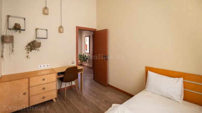 Satılır 3 otaqlı Mənzil Köhnə tikili 78 m² İçərişəhər m. - şəkil 4