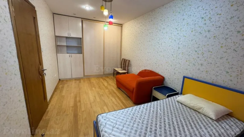 Kirayə verilir 6 otaqlı Mənzil Yeni tikili 250 m² İçərişəhər m. - şəkil 10