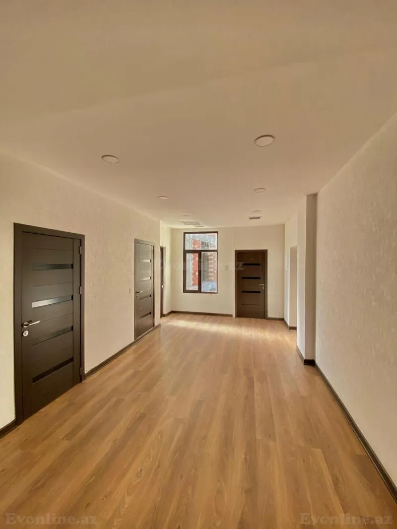 2 otaqlı Ofis 70 m² 28 May m. Kirayə verilir