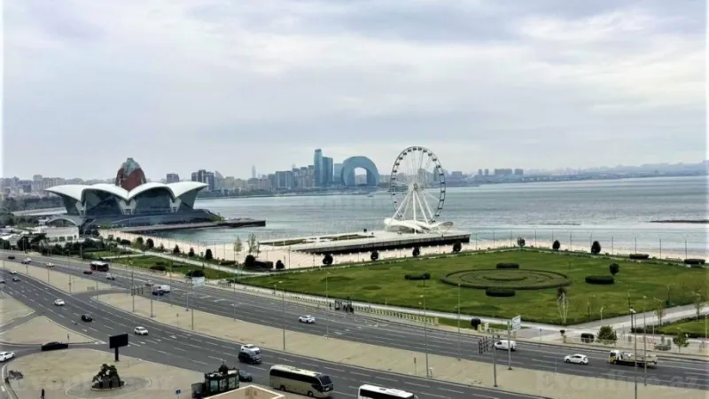 4 otaqlı Mənzil 200 m² Bayıl Satılır