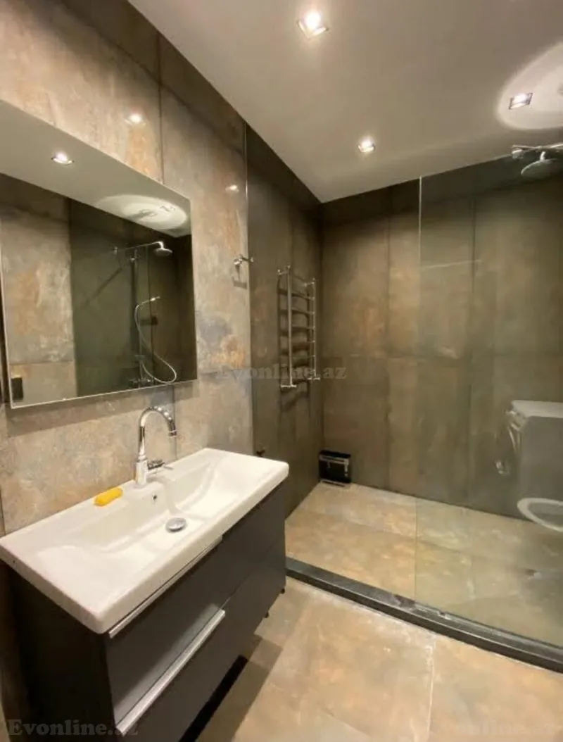 Kirayə verilir 2 otaqlı Mənzil Yeni tikili 85 m² Bayıl - şəkil 13