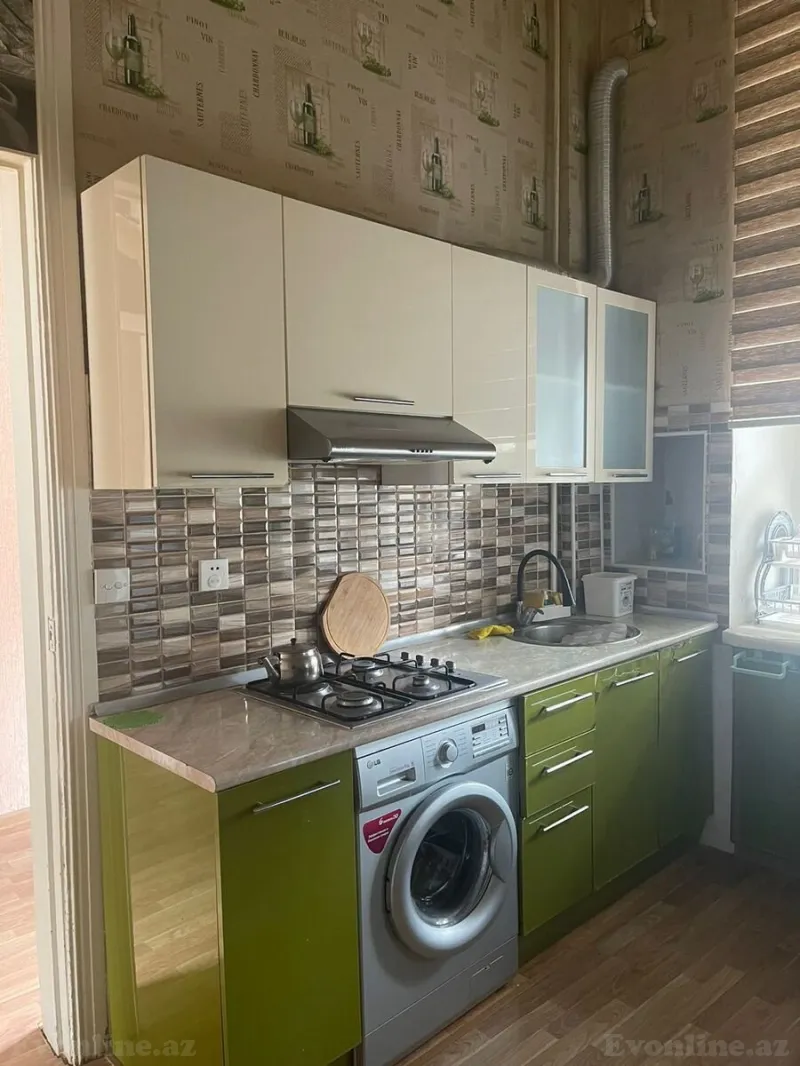 Kirayə verilir 2 otaqlı Mənzil Köhnə tikili 75 m² Səbail r. - şəkil 3