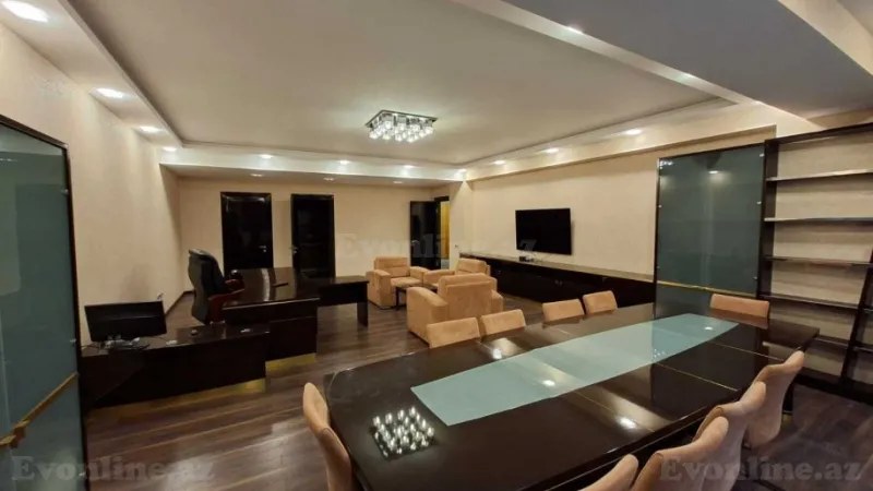 Kirayə verilir Ofis 322 m² 28 May m.