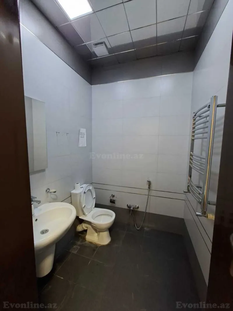 Kirayə verilir Ofis 322 m² 28 May m. - şəkil 28