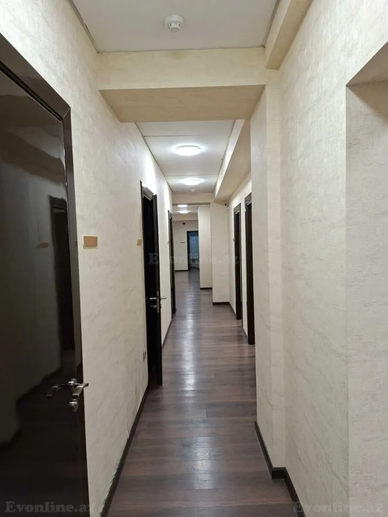 Kirayə verilir Ofis 322 m² 28 May m. - şəkil 29