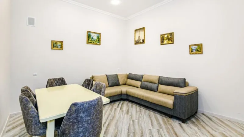 Kirayə verilir 2 otaqlı Mənzil Yeni tikili 55 m² Sahil m. - şəkil 2