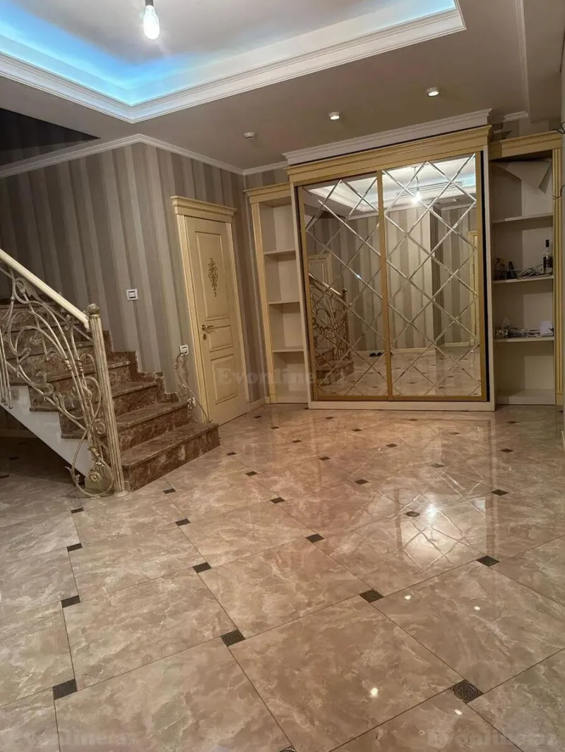 Satılır 4 otaqlı Mənzil Yeni tikili 278 m² Nərimanov r. - şəkil 13