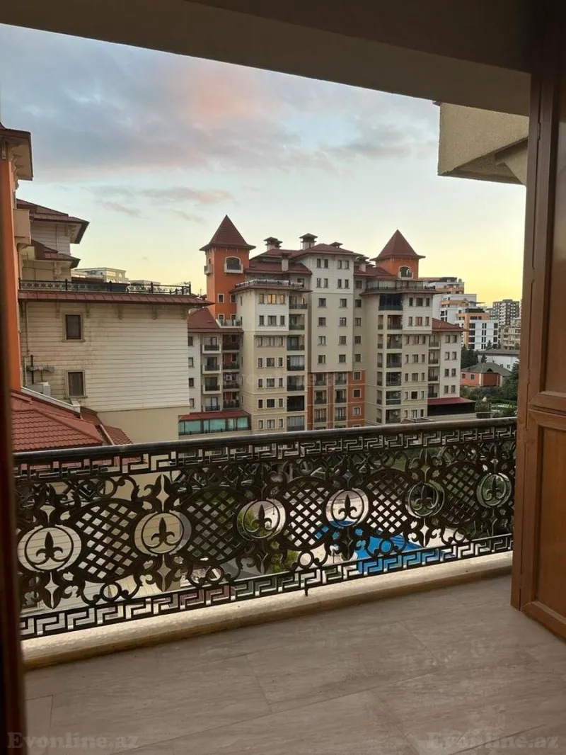 Satılır 4 otaqlı Mənzil Yeni tikili 278 m² Nərimanov r. - şəkil 16