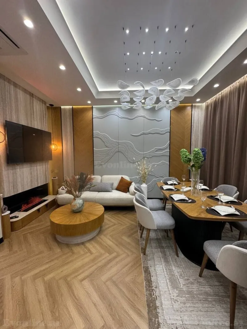 2 otaqlı Mənzil 75 m² 28 May m. Kirayə verilir