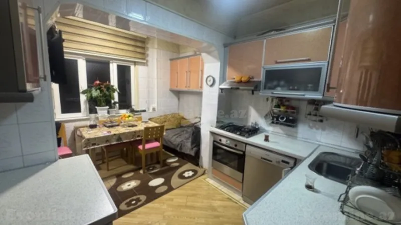 Satılır 4 otaqlı Mənzil Köhnə tikili 110 m² Yeni Yasamal - şəkil 10