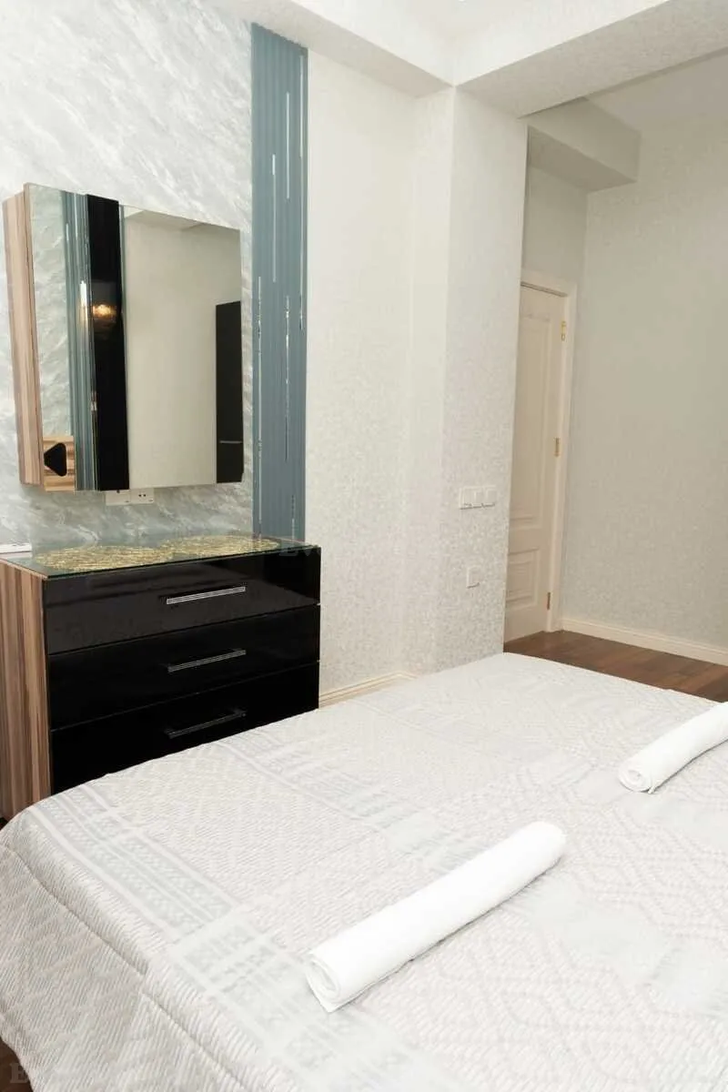 Kirayə verilir 2 otaqlı Mənzil Yeni tikili 68 m² Nərimanov r. - şəkil 11