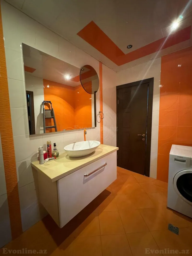 Kirayə verilir 4 otaqlı Mənzil Yeni tikili 200 m² Nərimanov r. - şəkil 16