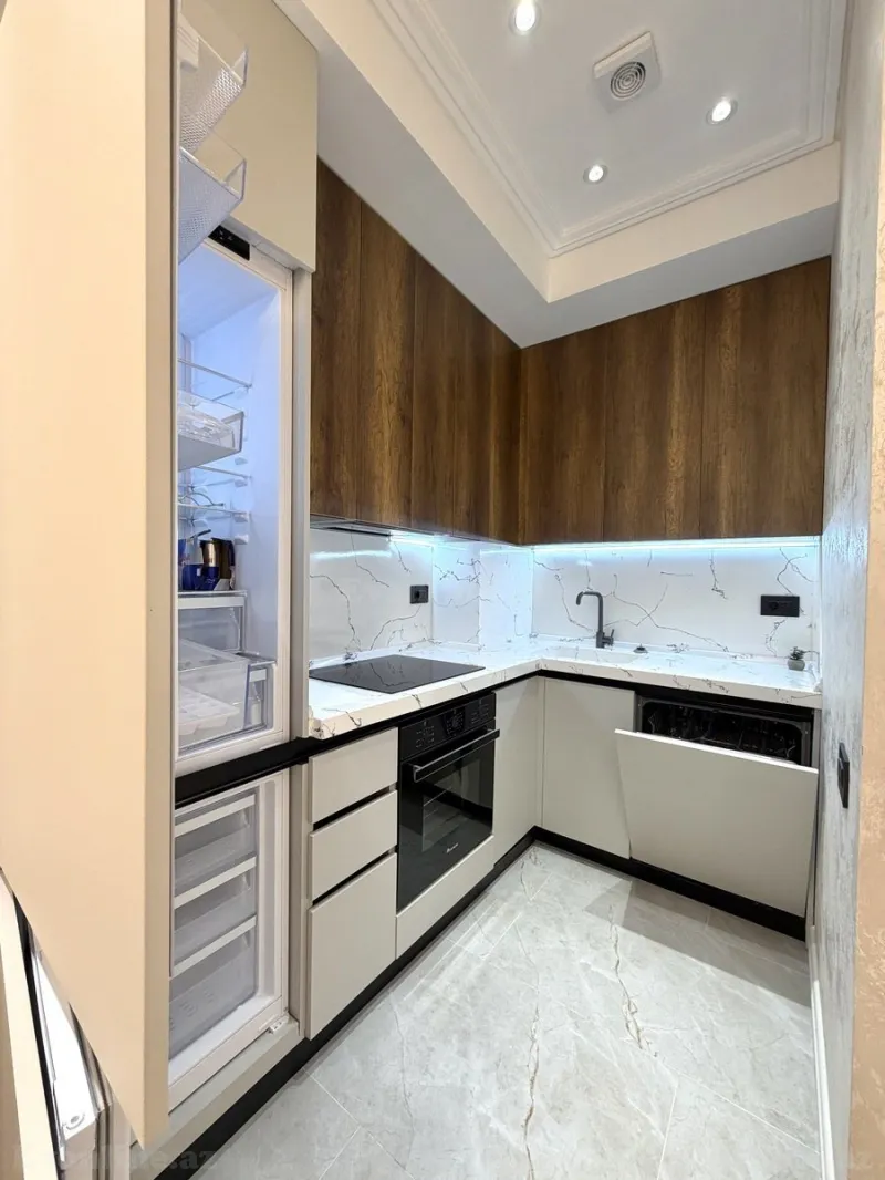 Satılır 2 otaqlı Mənzil Yeni tikili 70 m² Elmlər Akademiyası m. - şəkil 3